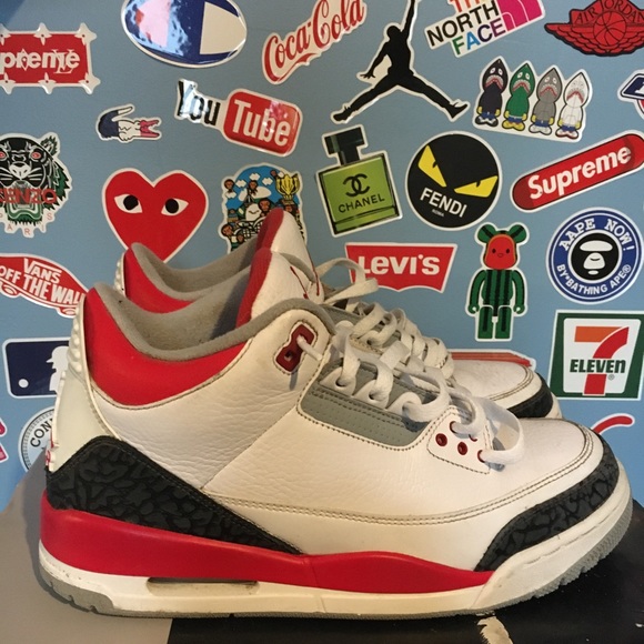 Jordan 3 Retro ‘Fire Red’ - Picture 2 of 5